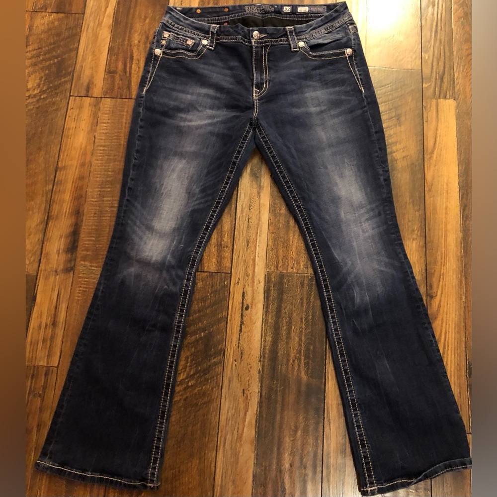 Size 32 mid rise easy boot miss me jeans